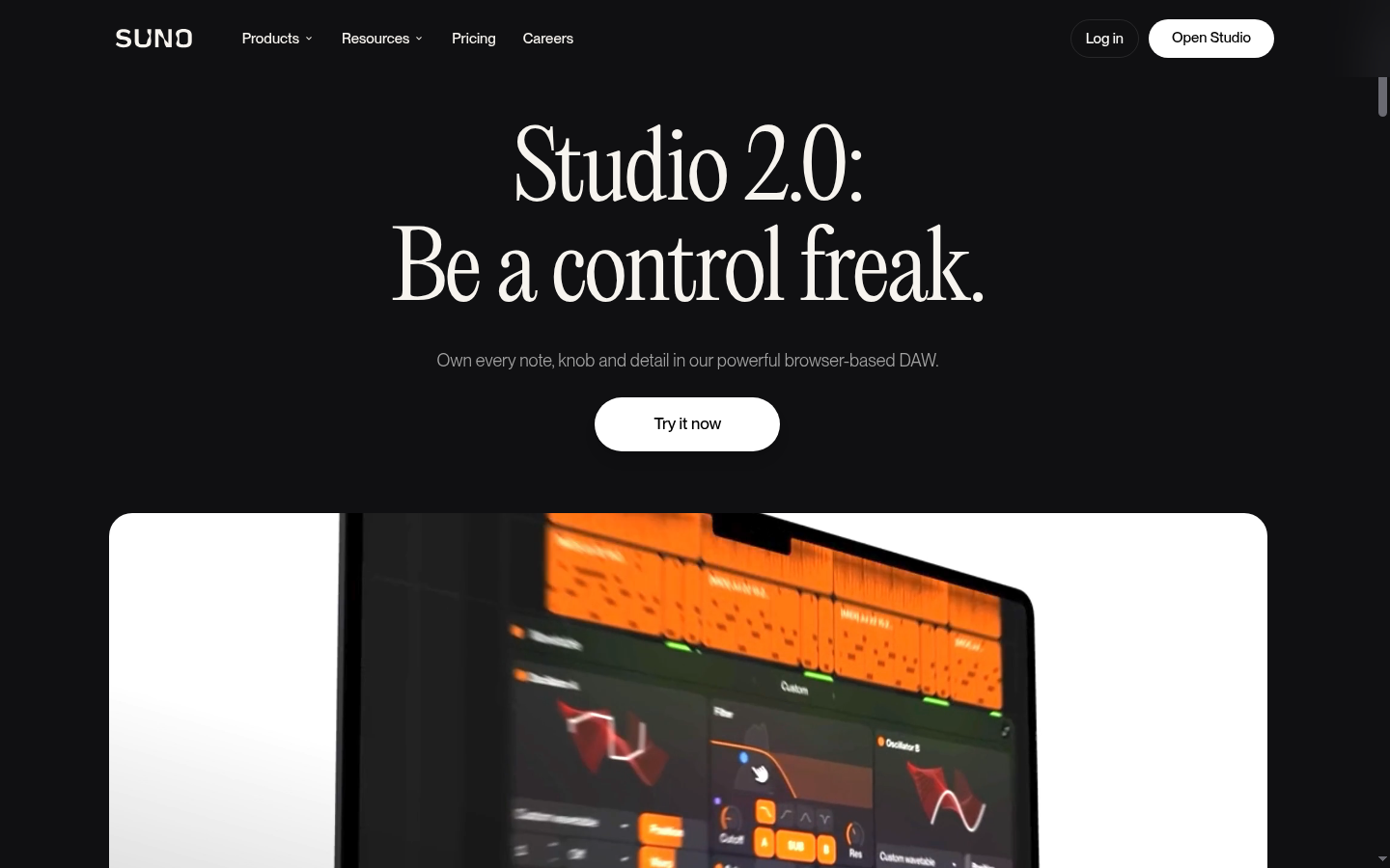 Page Suno Studio 2.0, DAW dans le navigateur, vue d'arrangement et de plugins